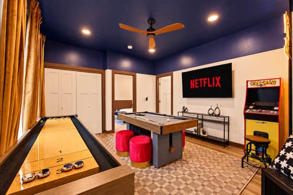Game Day Getaway - Hot Tub, Arcade & Putting Green - Image 4