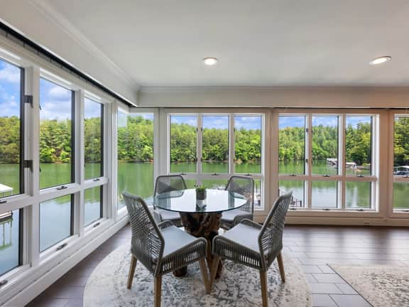 5BR Lakefront | Dock, Hot Tub & Theater • Games - Image 4