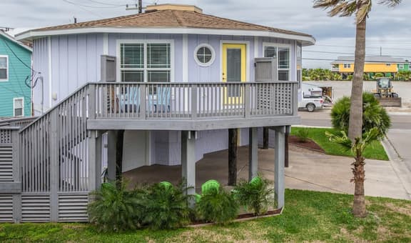 Maui East- Pet Friendly | 3 Blocks to Beach