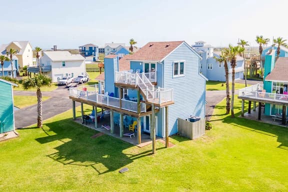 Coastal Casa-Ocean Views | Family Friendly | 5BR!