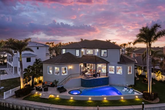 Luxury Waterfront 4Br Private Heated Pool Hot Tub