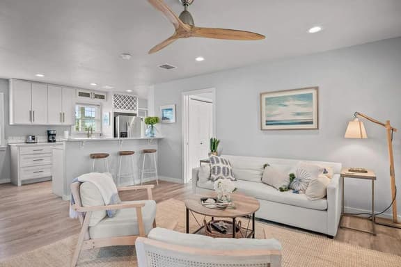 The Sandpiper, Private Deck, Bay Boat Parking
