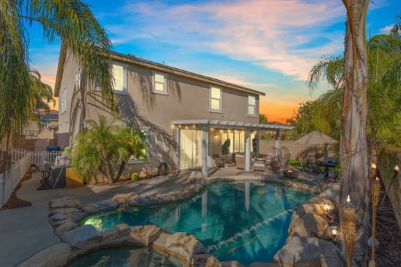 Minutes to Wineries | Outdoor Oasis | Pool Table