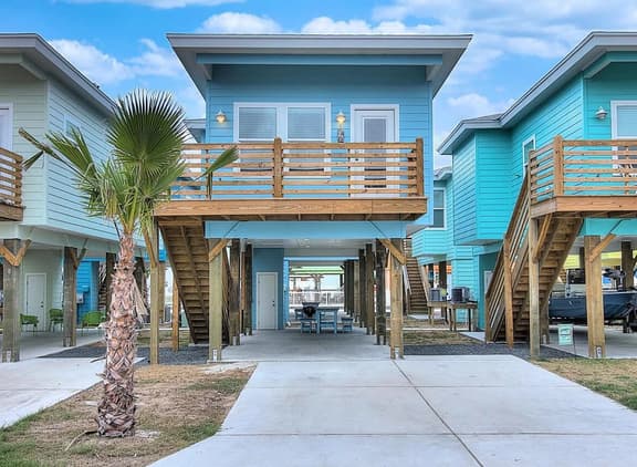Sea Clusion- Golf Cart Friendly | Pet Friendly
