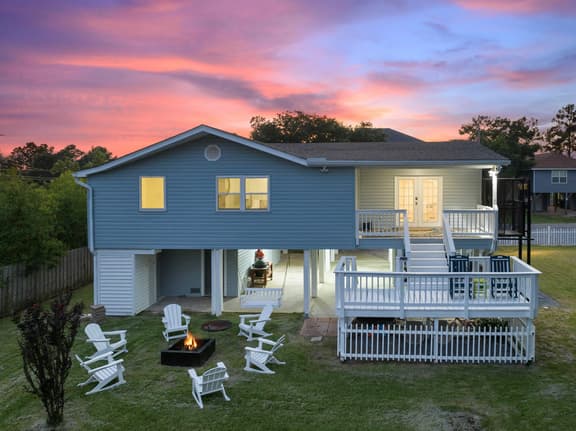 Waterfront|FirePit|GolfCart|Mins to Casino & Beach