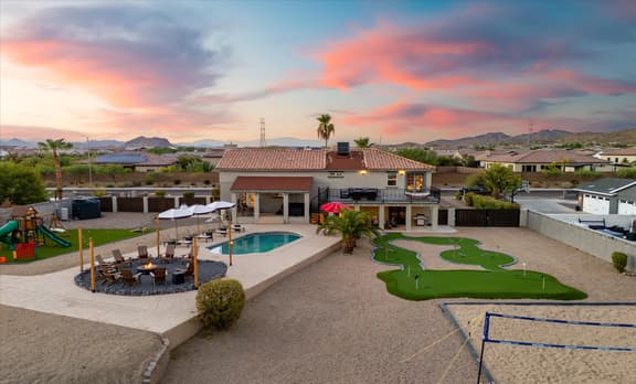 Epic AZ Stay: Pickleball, Putt Putt, Heated Pool