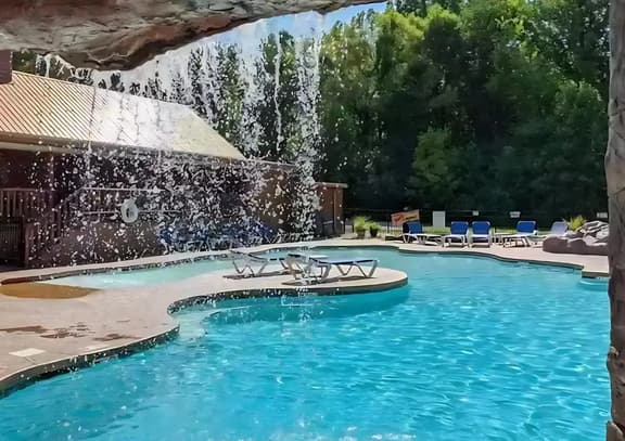 Mins to DT Gatlinburg | Hot Tub | Community Pool