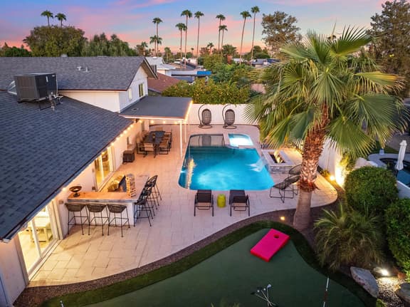 Scottsdale Magic~Pool, Spa, Pool Table, & Arcade