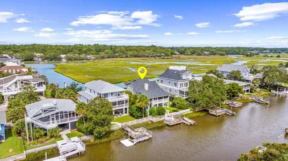 Sleeps 24~Waterfront~Dock~Golf Cart~Walk to Beach