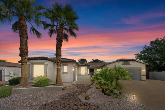 HTD Pool~Fire Pit~Games~Dog Friendly~Ping Pong