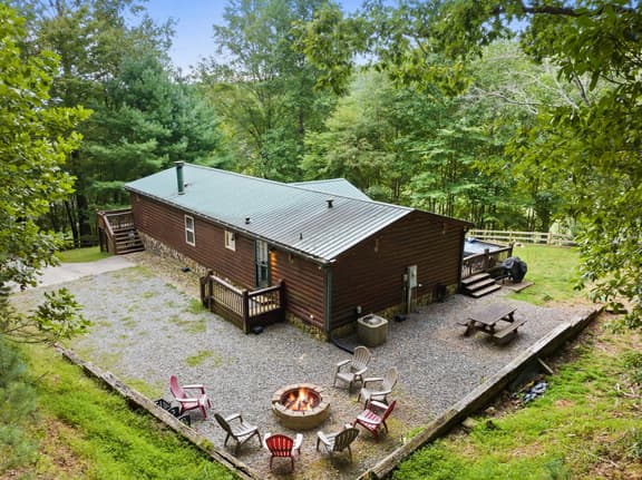 Cozy Mountain Escape: Hot Tub | Fire Pit | Views
