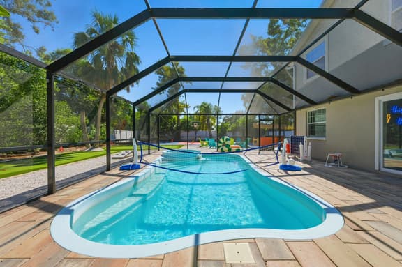 Sleeps 16 • Golf Simulator • Pickleball • Pool/Spa