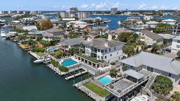 Waterfront Home~Pool~Golf Cart~Dock~Sleeps 16