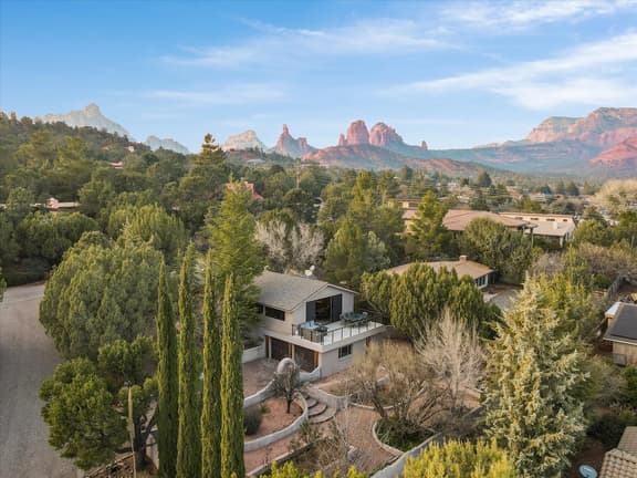 The Sedona Sanctuary | Hot Tub & Grotto