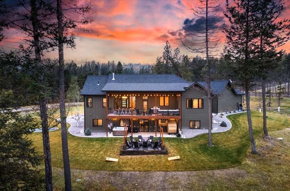 Flathead Lake | Sauna, Hot Tub & Skiing