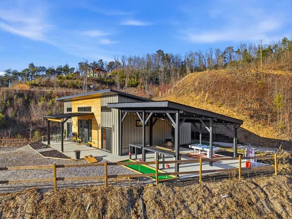 Bryson City Cabin | Sauna & Hot Tub