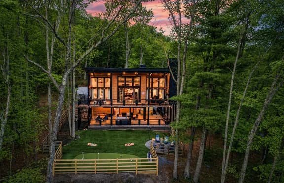 The Glass Cabin | Hot Tub & Sauna